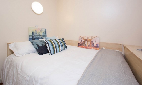 Warehouse Premium Plus Ensuite - Warehouse Apartments