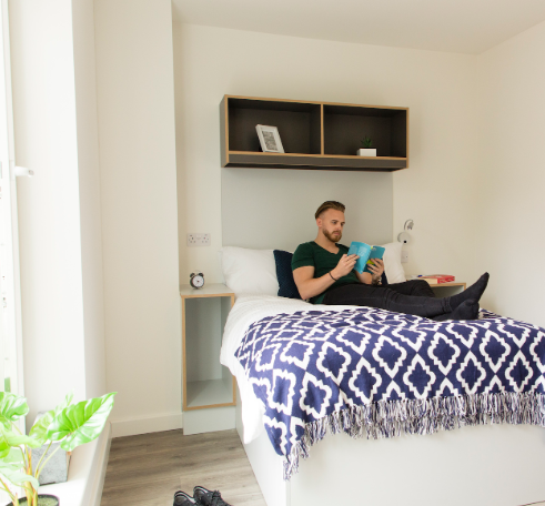 Bronze Shared House - The Cam Foundry