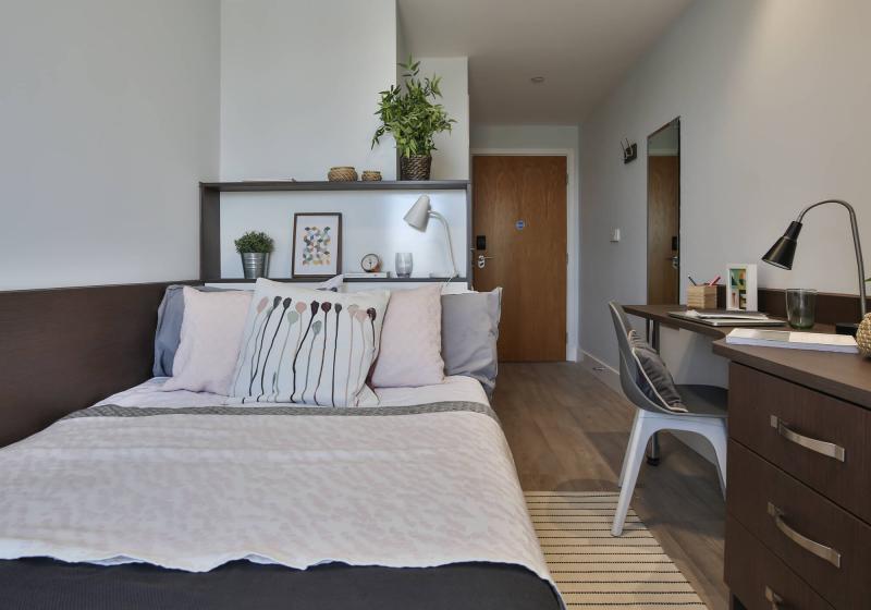 Platinum En Suite Premium - iQ Penworks House