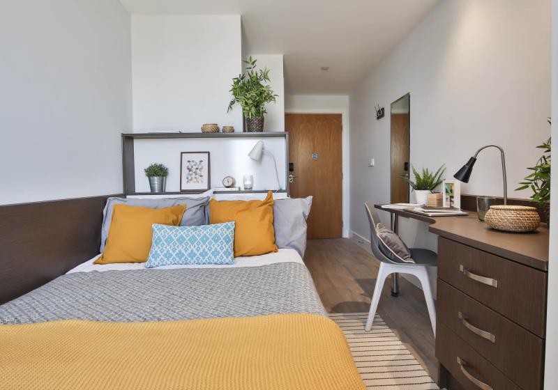 Gold En Suite Premium - iQ Penworks House