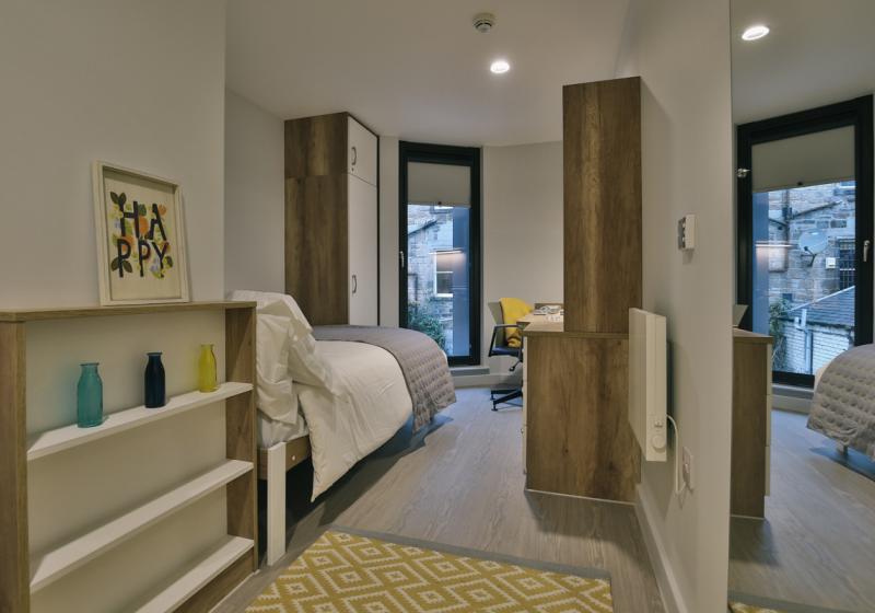 Silver En Suite - iQ Elgin Place