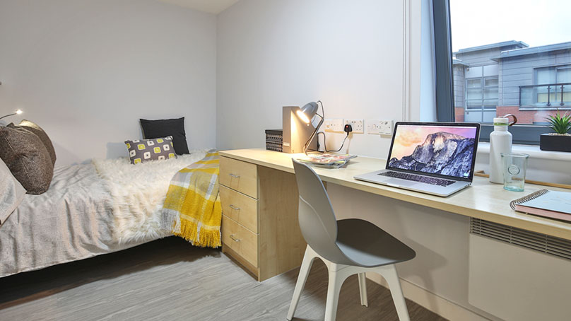 Bronze En Suite - iQ Brocco
