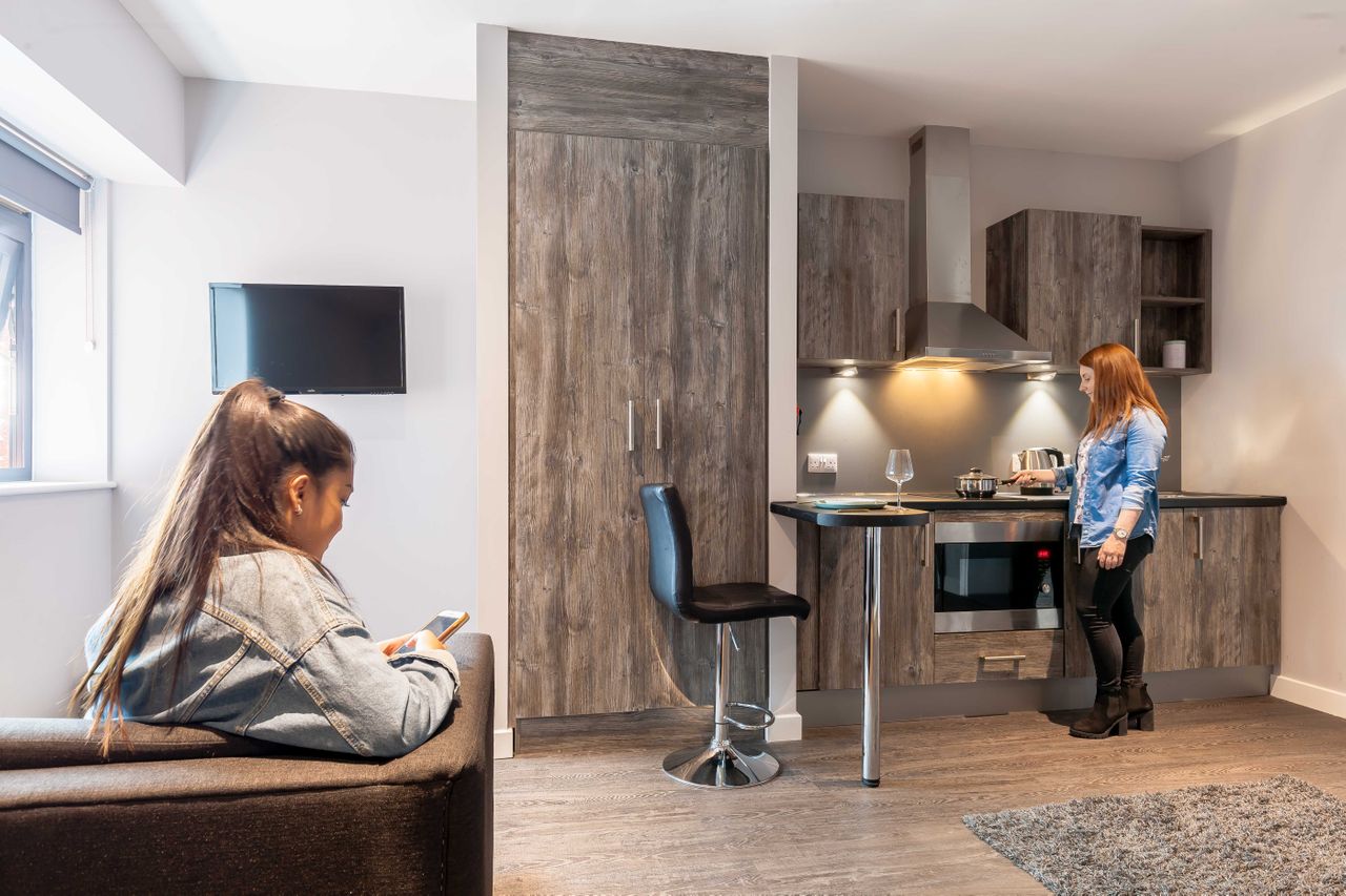 Platinum Studio - Queens Court