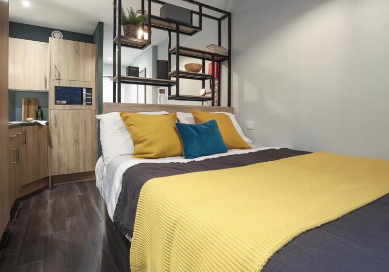 Bronze Studio Plus - Hammersmith@Gob