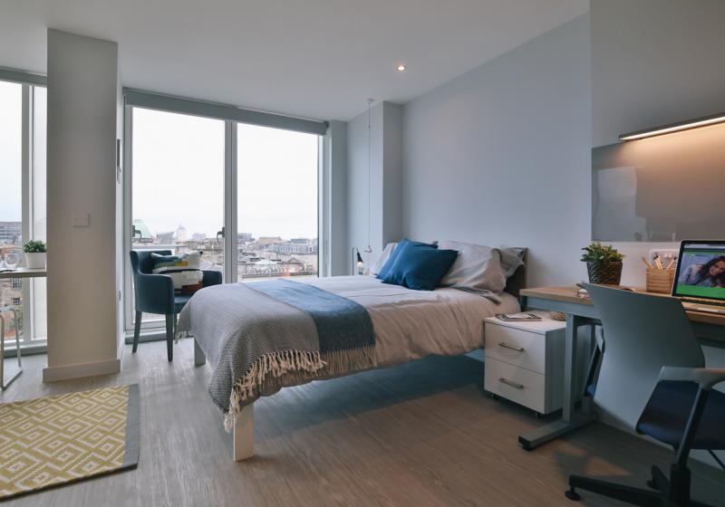 Gold Studio Plus - iQ Elgin Place