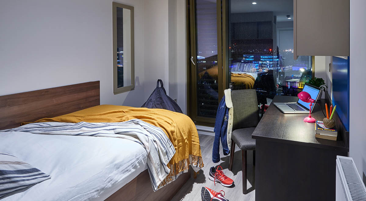 Classic Ensuite - Cumberland Place