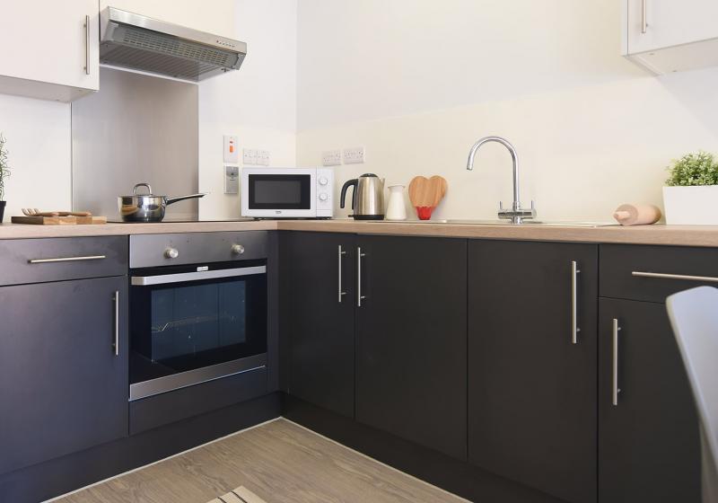 Two Bed Apartment - iQ Leeds