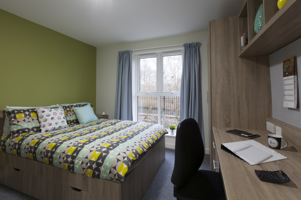 Premium Studio - Selly Oak Court