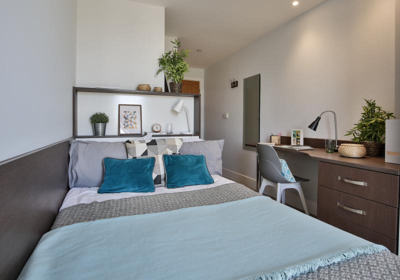 Silver En Suite Plus - iQ Penworks House