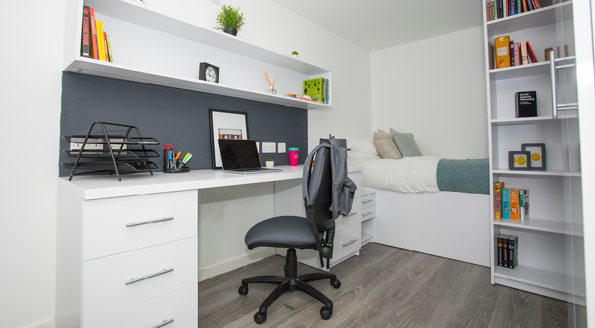 Standard Plus Studio - The Cube – Ealing
