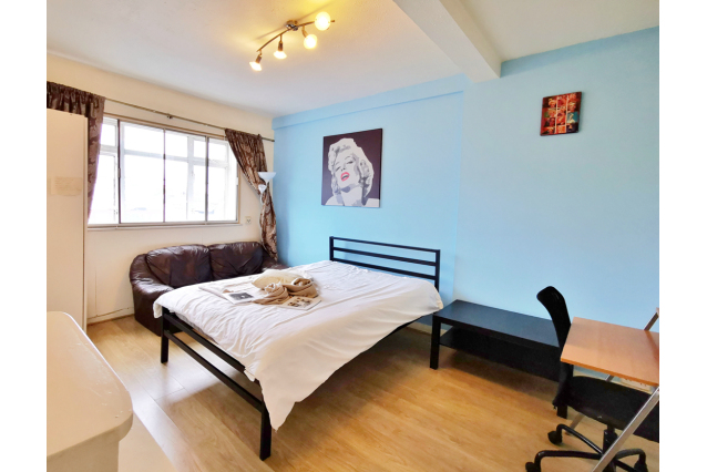 Room C - West Kensington Court B