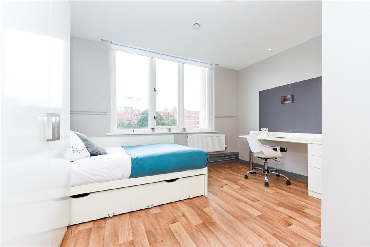 Ensuite - Bronze Plus - John Bell House
