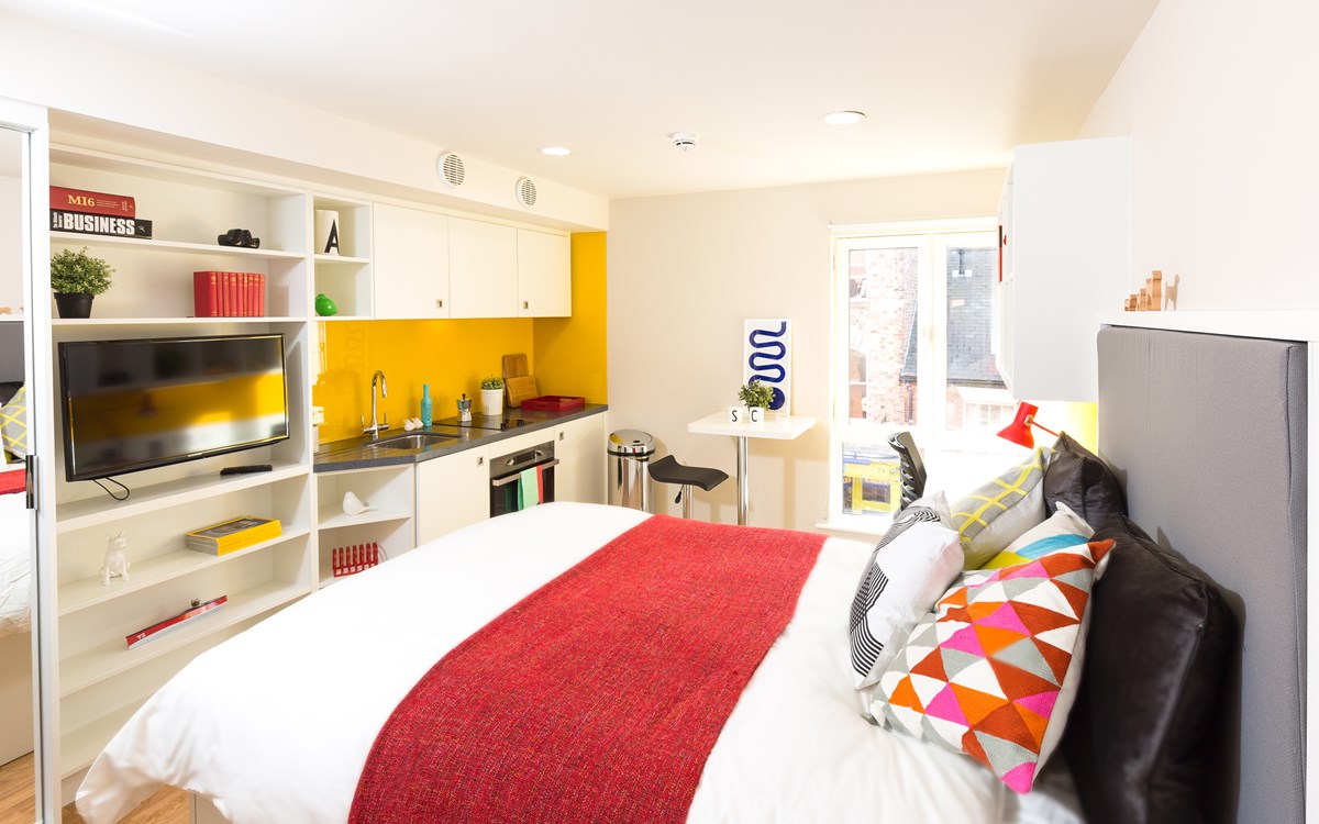 Studio Lancaster - Student Castle York