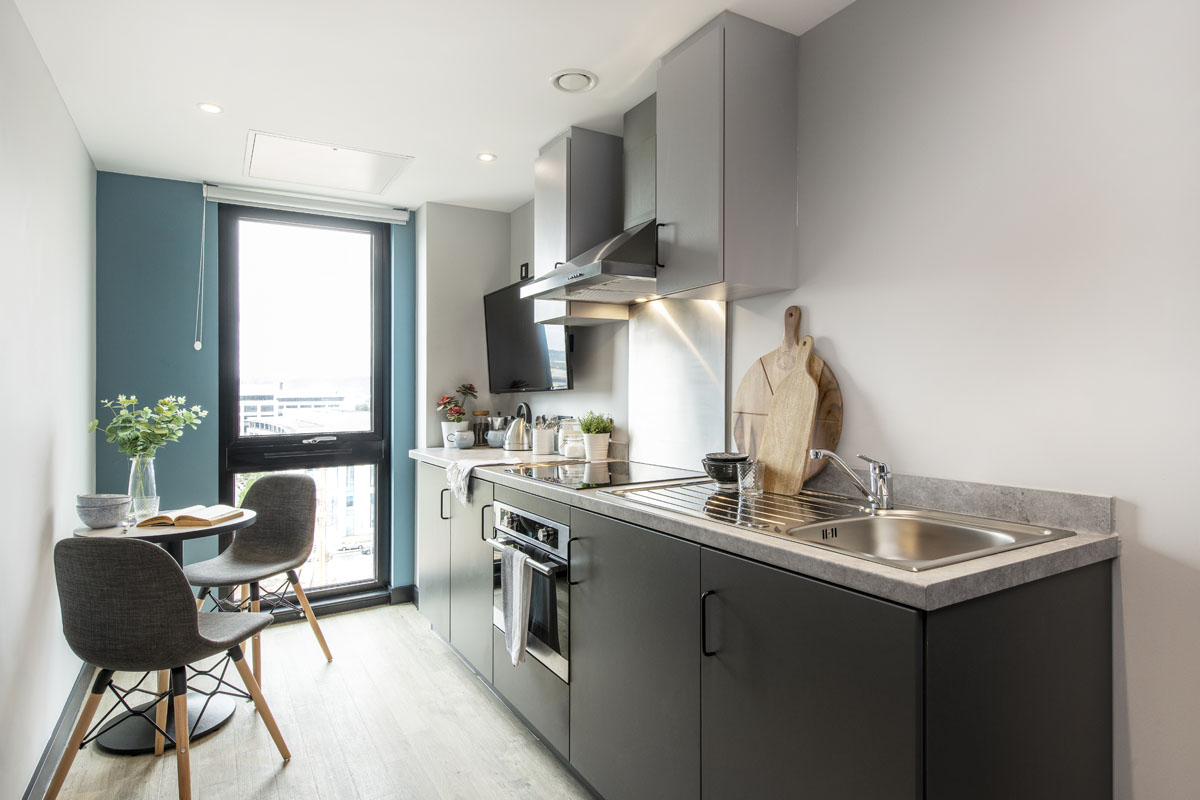 Premium 2-Bed Apartment - Zenith Cardiff