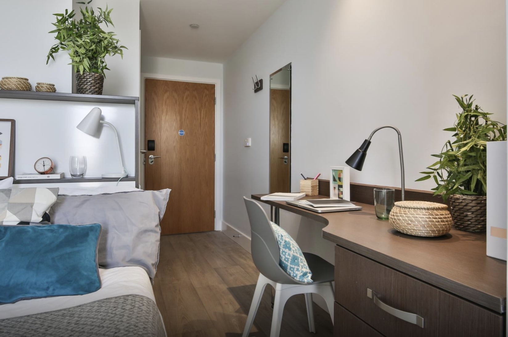 Silver En Suite Premium - iQ Penworks House
