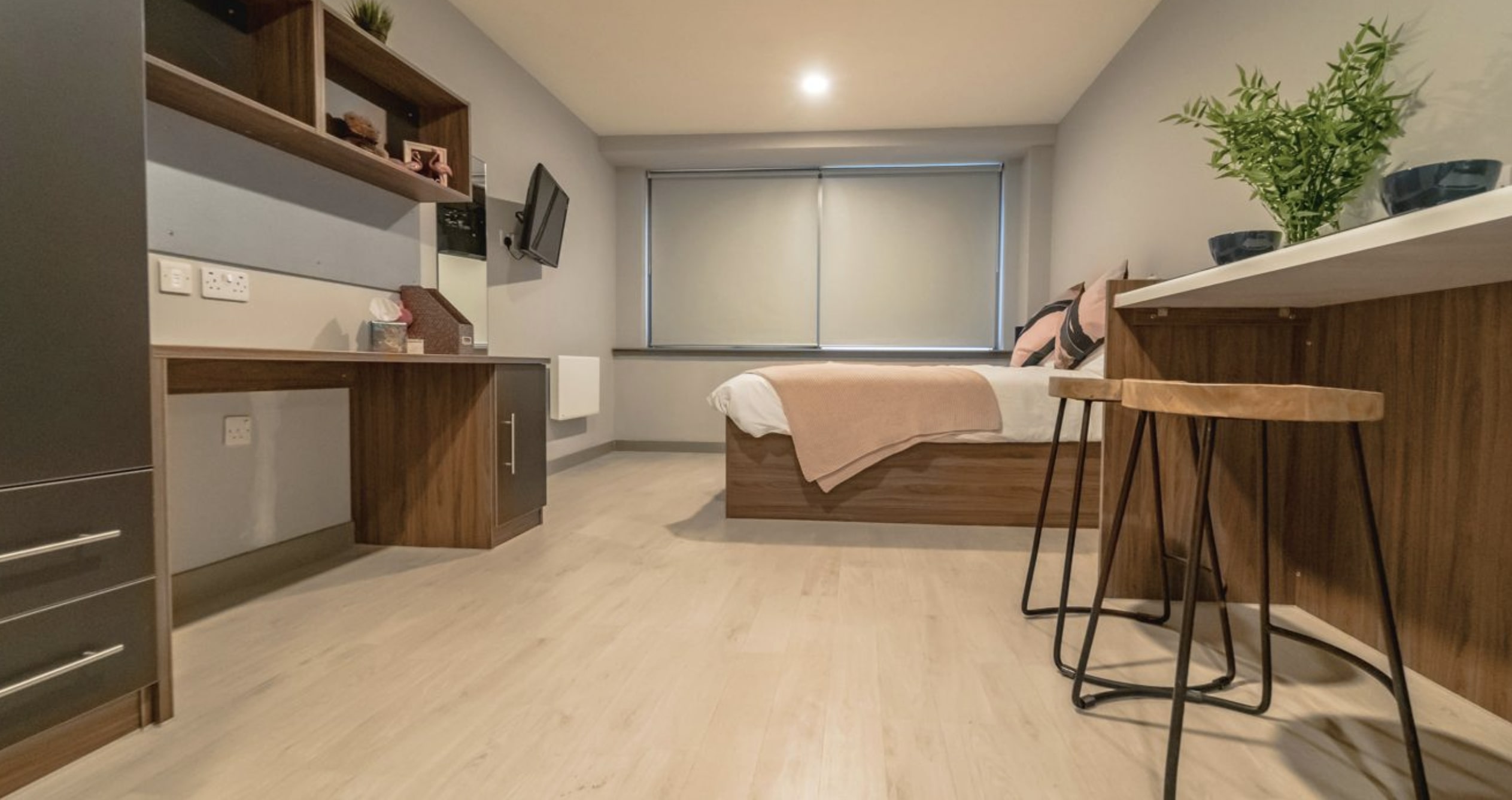 Deluxe Studio - Scotway House(H*)