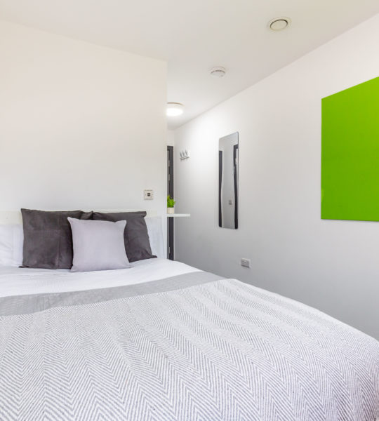 Standard Plus Ensuite - Glassworks