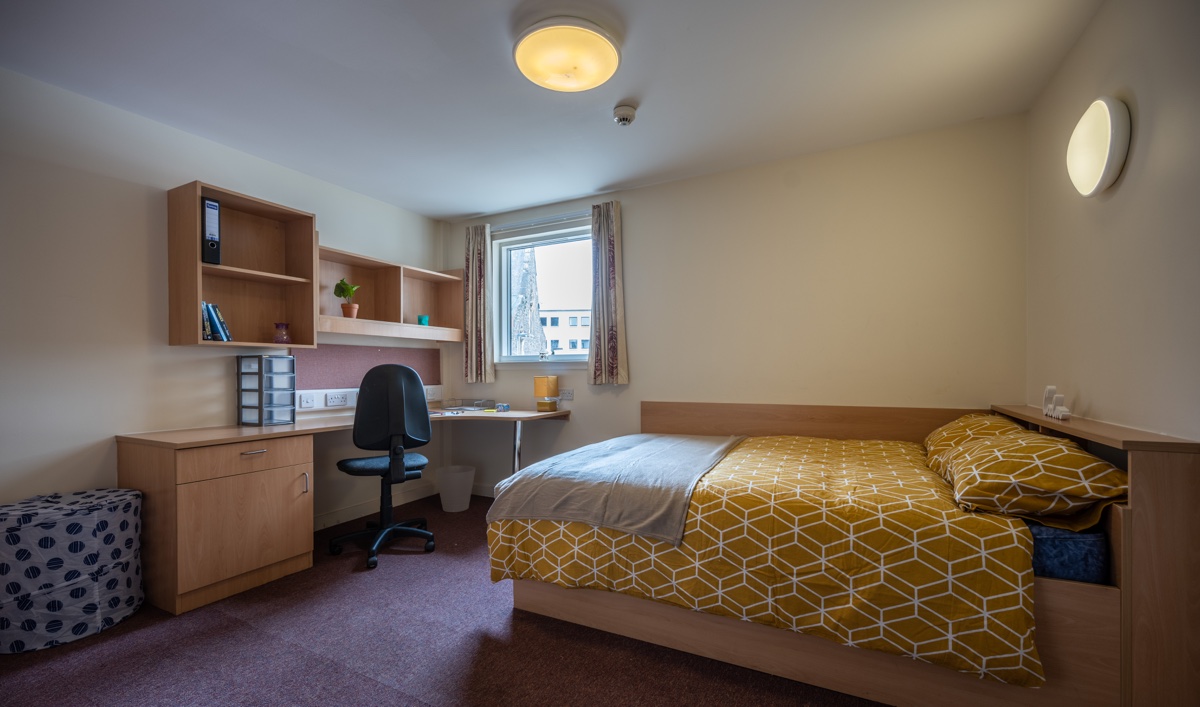 Double Ensuite (within a 5-bed flat) - The Hub Dundee