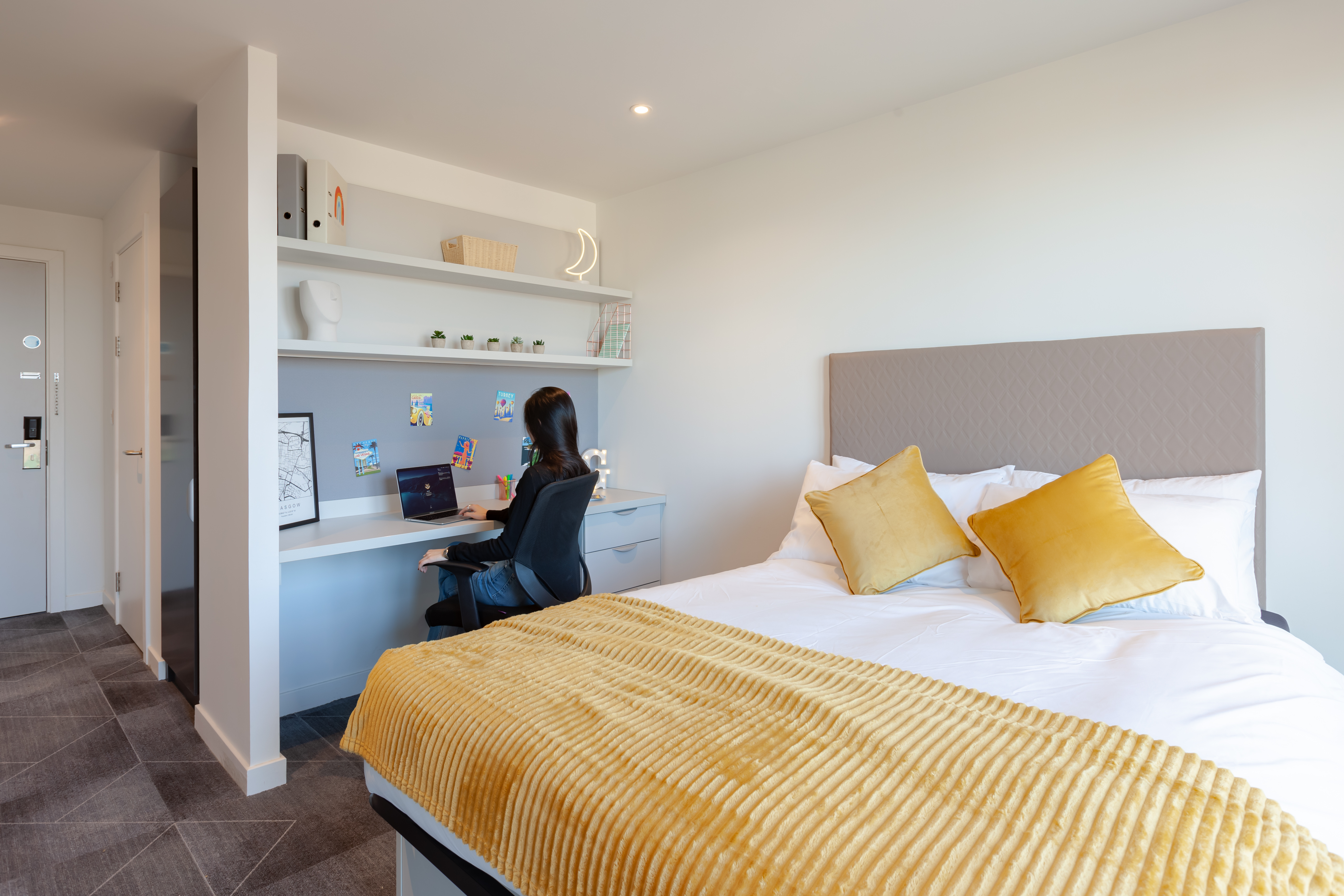 true Apartment 6-Bedrooms - true Glasgow