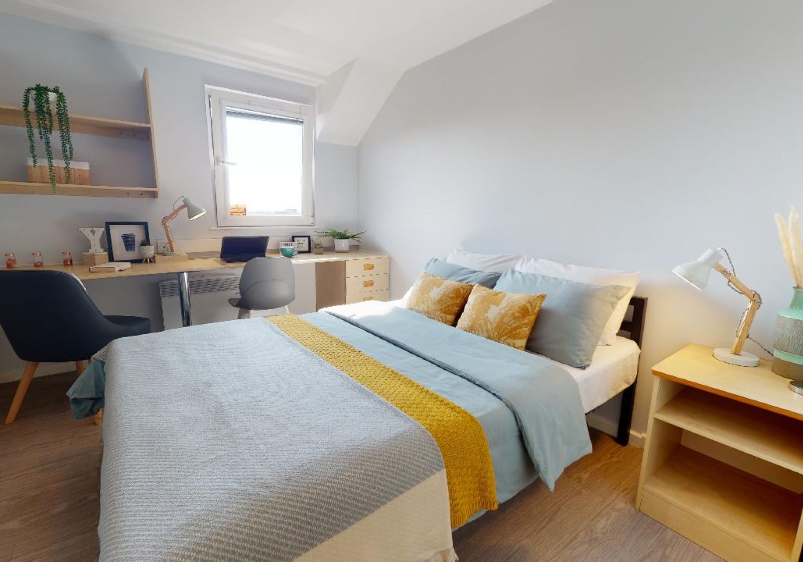 Silver En Suite Plus - iQ Opal Court