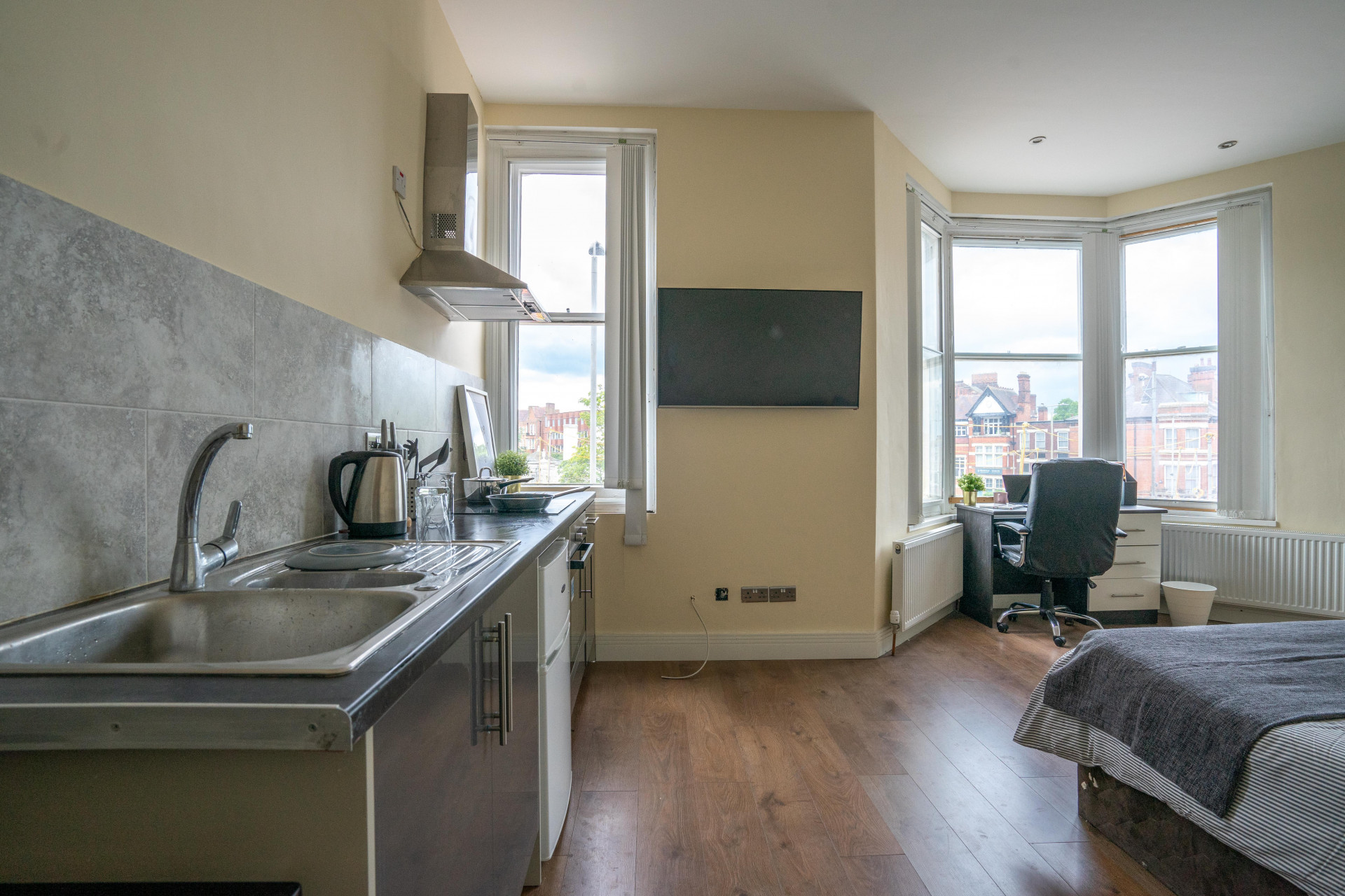 Silver Studio - 150-152 London Road
