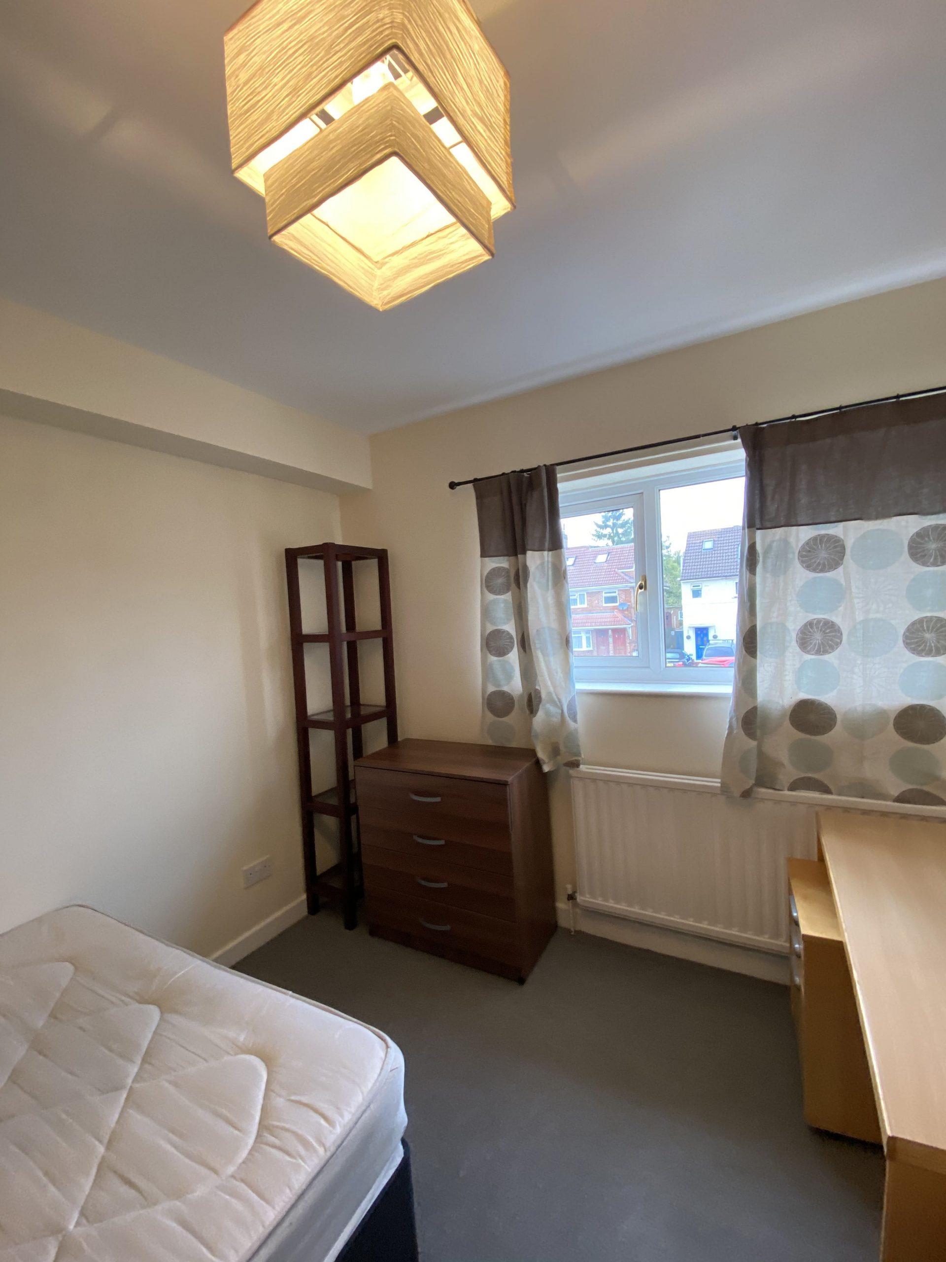6 Bed Apartment - Harcourt Terrace