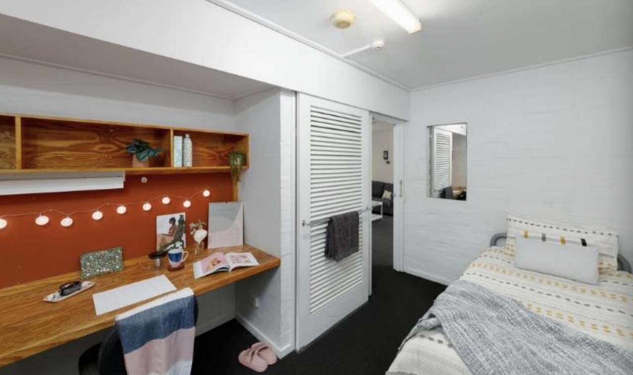 Gurubun - 7 to 9 Bedroom Apartment - UC Guginya & Campus West
