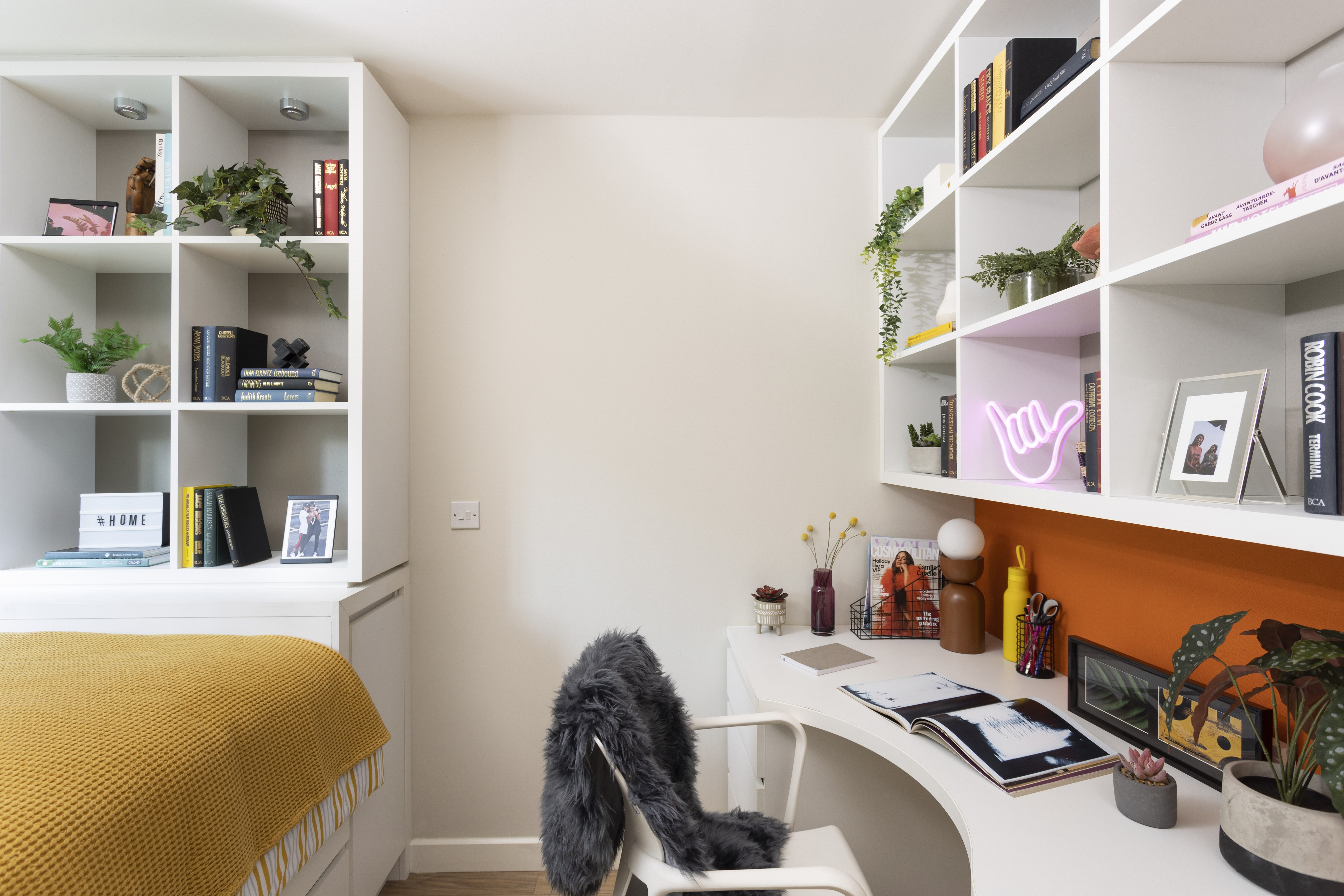 Premium Range 1 En-Suite - Drapery Place@Londonist-Unite