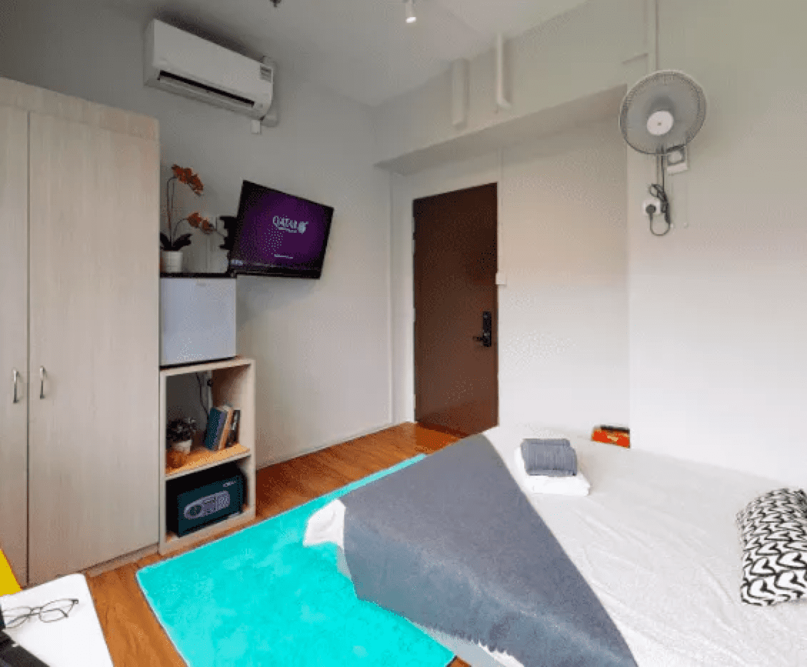 Queen Small Suite - Boon Lay