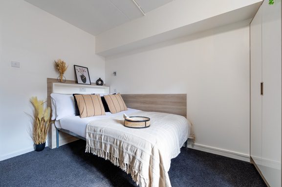 Silver Non Ensuite - Dwell Manchester Student Village - MSV