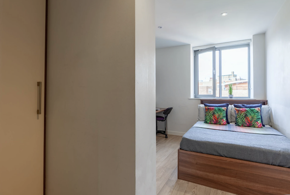 Standard Studio - Central Studios Ealing