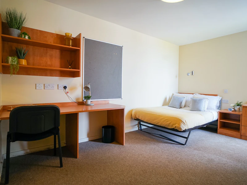 7 Bedroom Apartment - Rialto Court