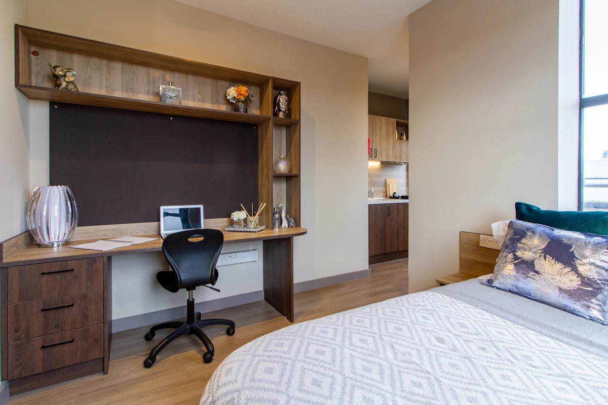 Silver Studio - Student Castle Reading (Deprecated)