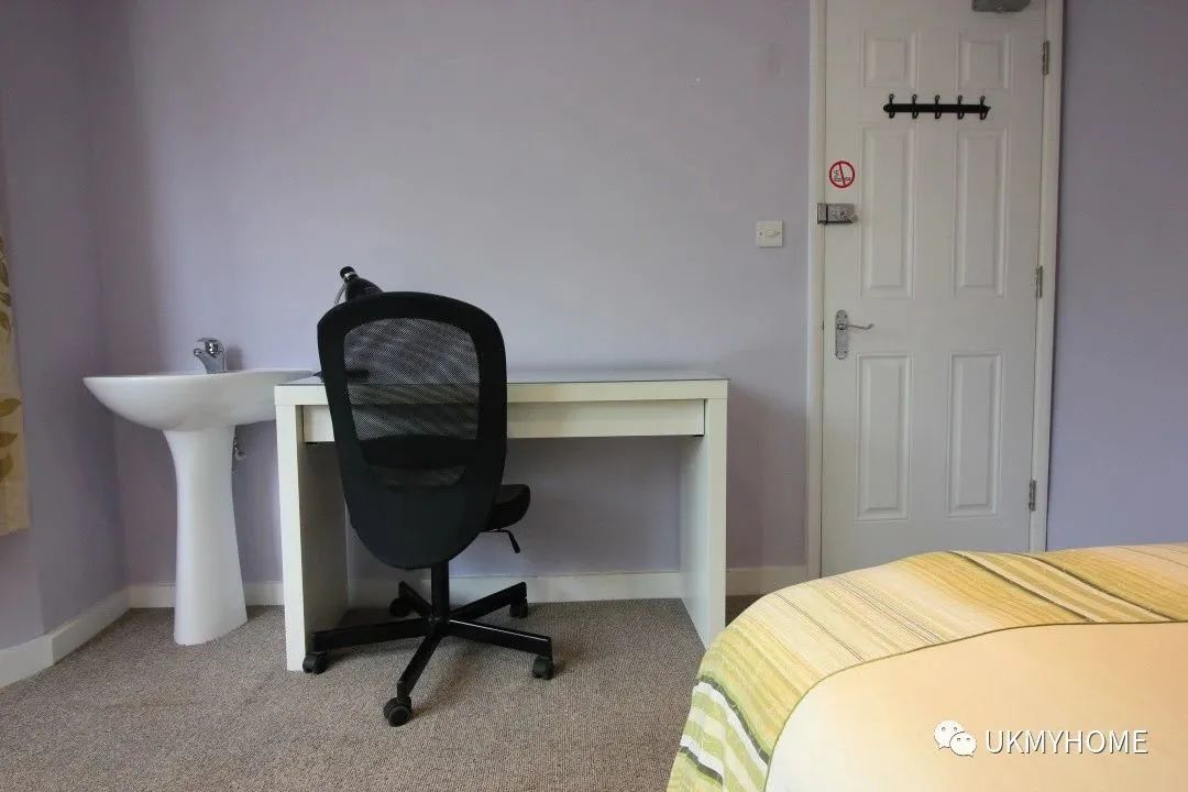 Ensuite - Bedford House, Central Brighton Apartment Near the Sea