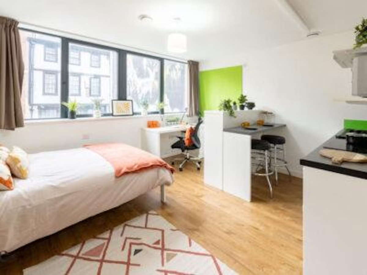 Deluxe Studio - St. Lawrence House