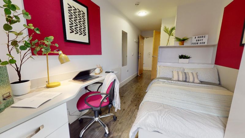 Silver En Suite Plus - iQ Castings