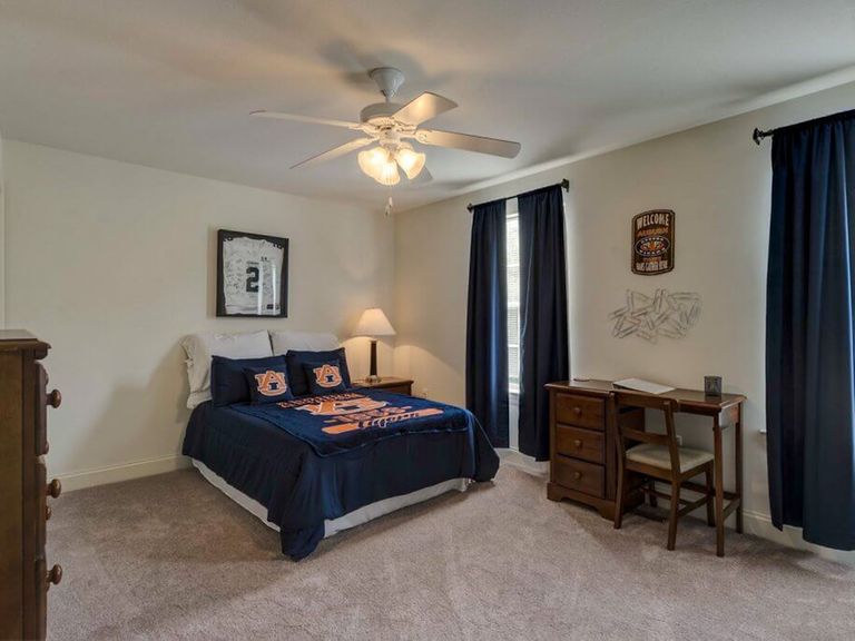 3-Bedroom, 3.5-Bathroom Apartment – Auburn North