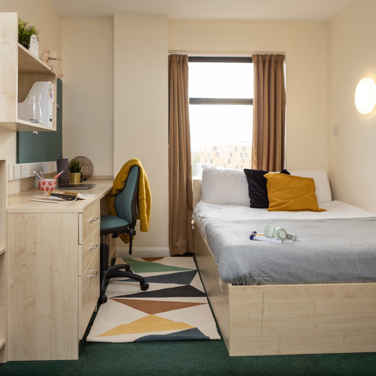 Silver - Newport Student Village