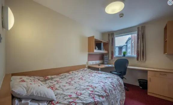 Standard Ensuite (within a 5-bed flat) - The Hub Dundee