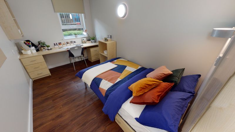 Silver En Suite - Arkwright House