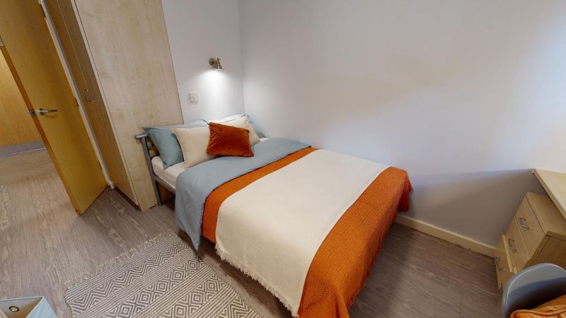 Platinum En Suite - iQ Fiveways House