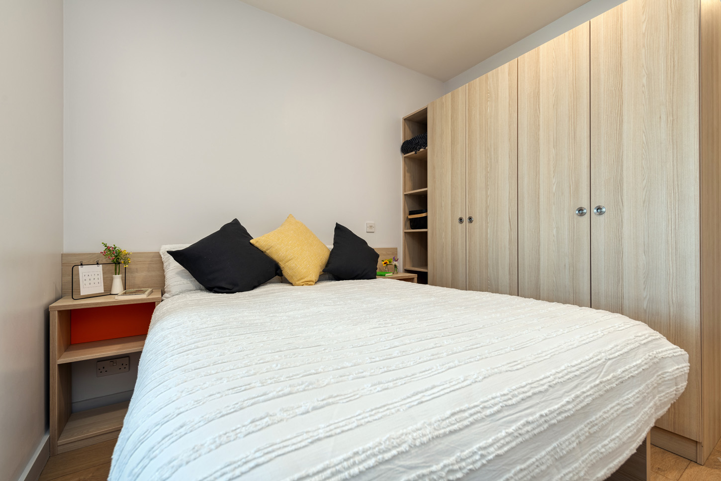 Luxury Studio - Middle Street