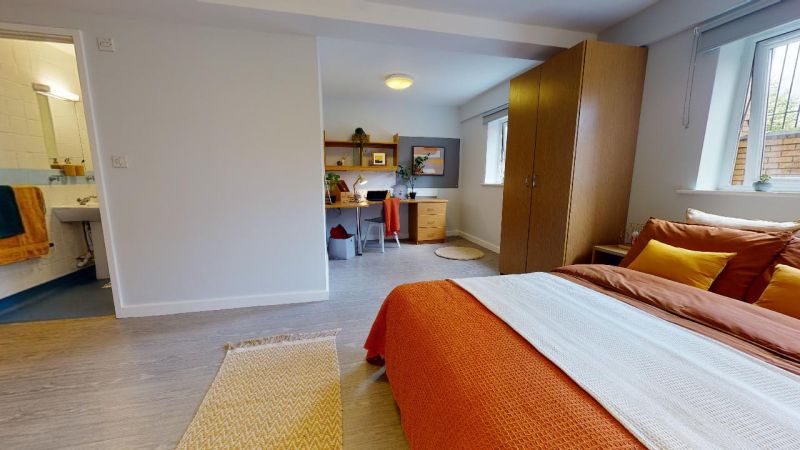 Platinum En Suite - iQ Kopa