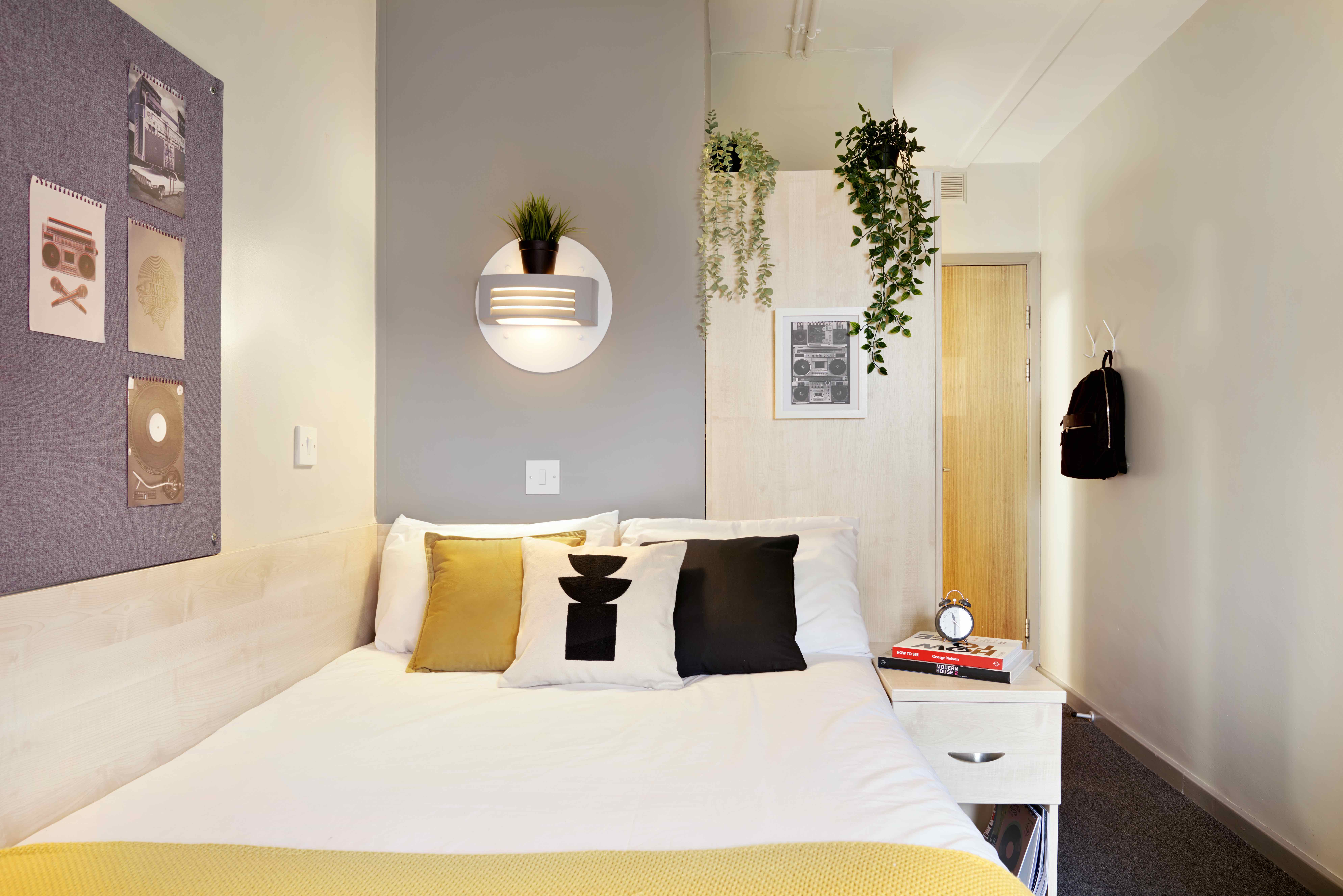 Bronze Ensuite - Single Occupancy - St Thomas Court
