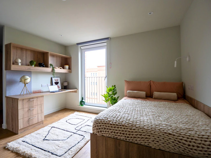 Deluxe Studio - Greenmarket Studios