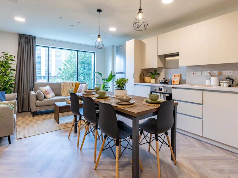 Platinum Ensuite - The Place