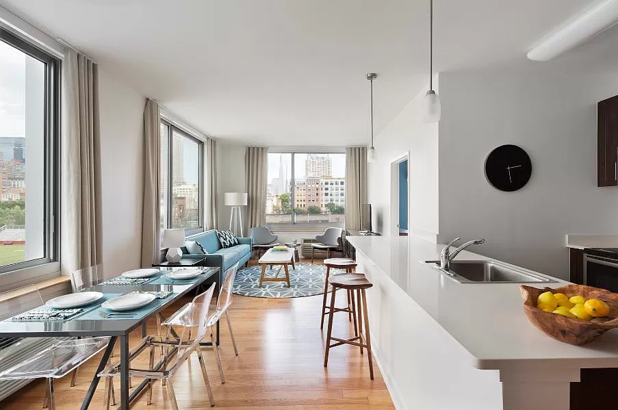 1 Bedroom, 1 Bathroom - 18 Park