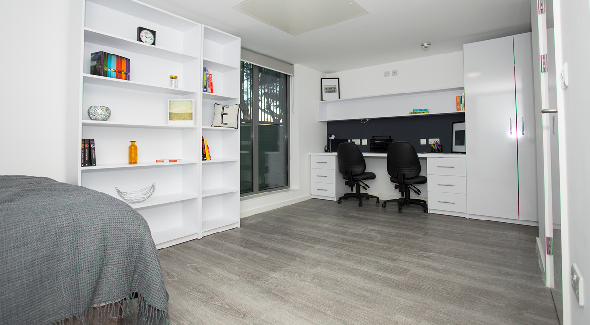Premium Plus Studio - Cube Ealing