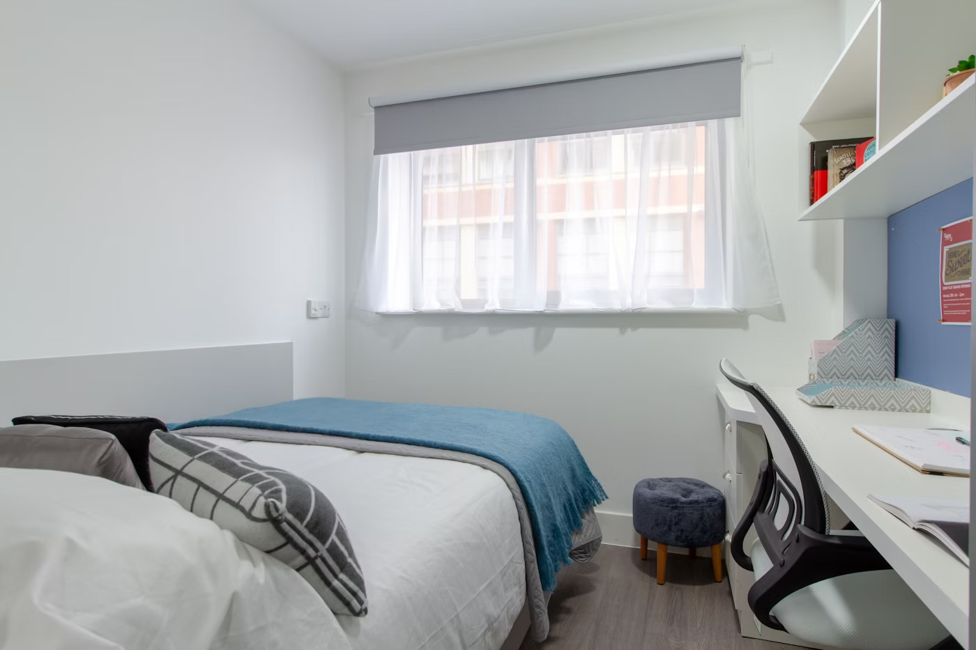 En-suite bronze - Merchant Apartments