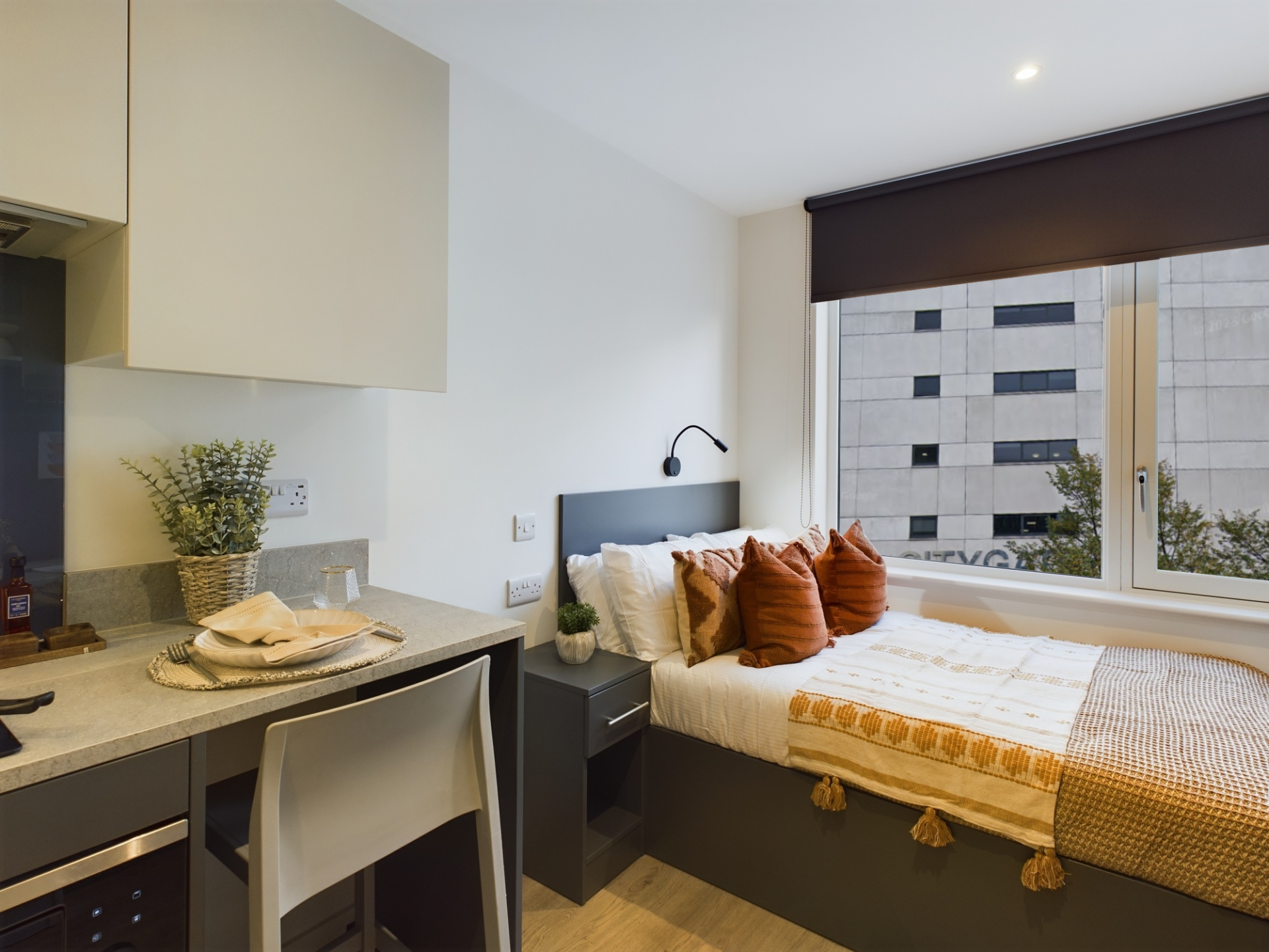 Superior Plus Studio - Raffles Hall